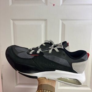 Nike air Jordan 200 e men’s 11.5